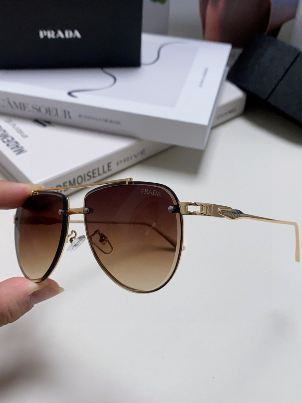 Prada Fashion Gray Lens Sunglasses for Men & Women - 487050 - detail image 5
