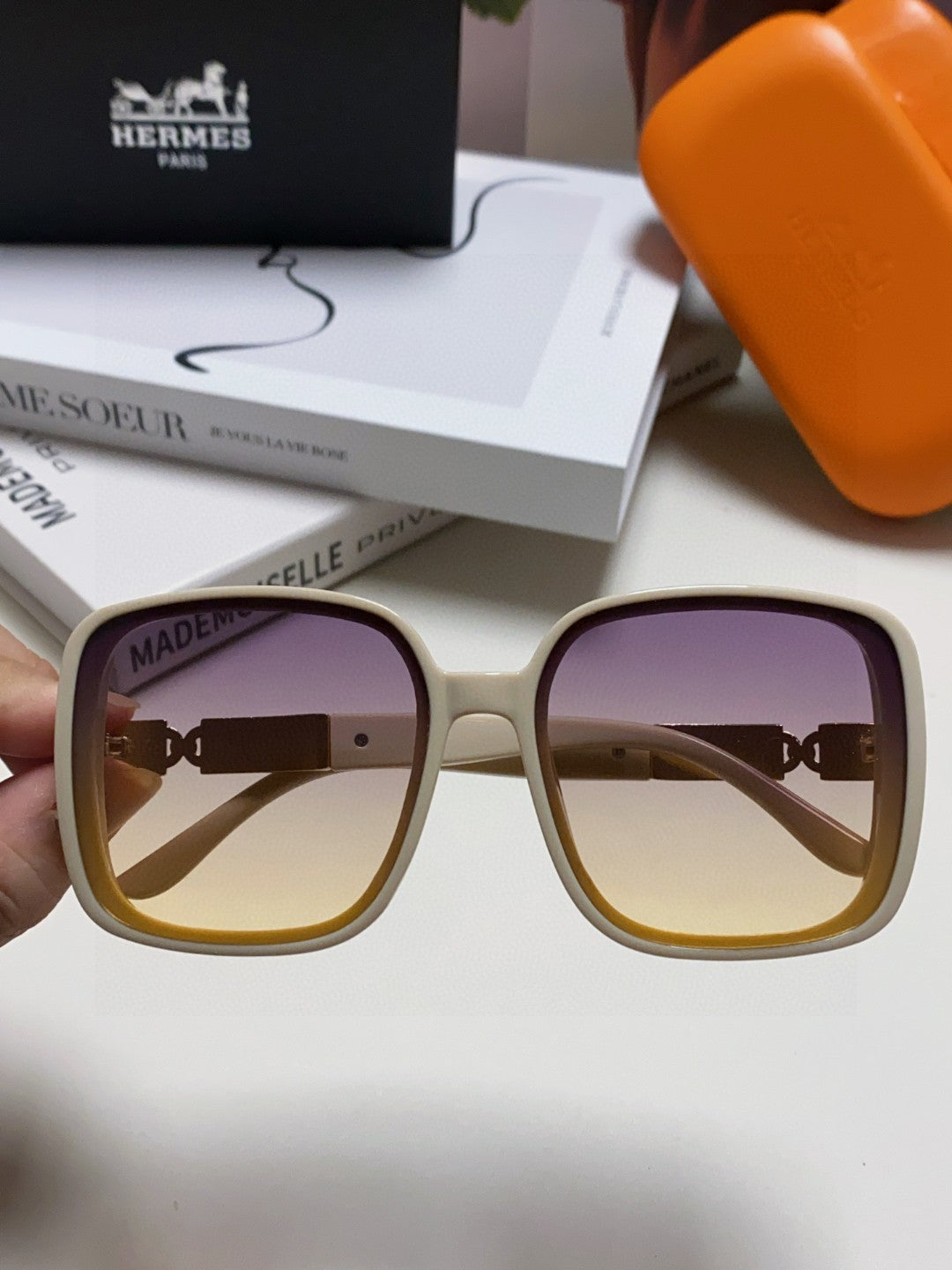 Hermès Polarized Square Brown Lens Sunglasses for Women - 433000 - detail image 3