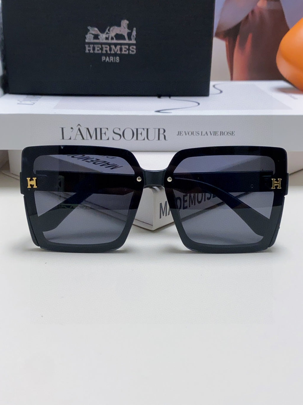 Hermès Polarized Square Gray Lens Sunglasses for Men & Women - 358922 - detail image 8