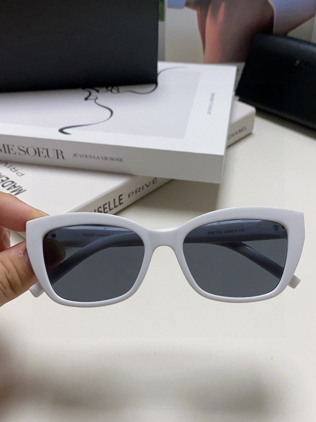 Saint Laurent Polarized Cat-Eye Silver Lens Sunglasses for Women - detail image 3