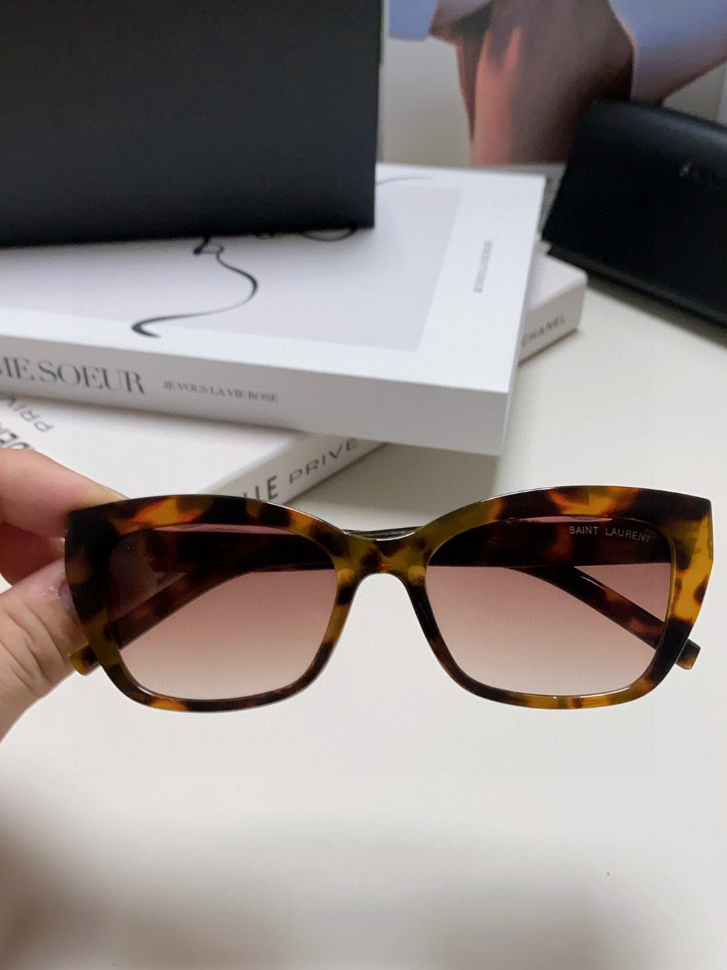 Saint Laurent Polarized Cat-Eye Black Lens Sunglasses for Women - 465422 - detail image 5