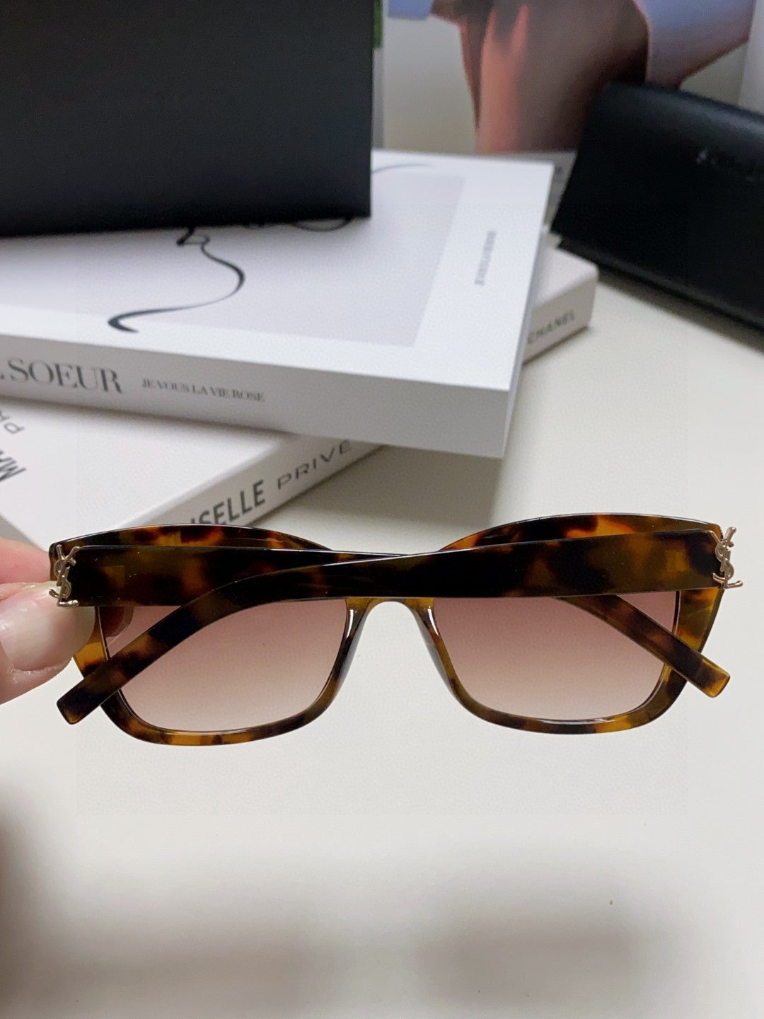 Saint Laurent Polarized Cat-Eye Black Lens Sunglasses for Women - 465422 - detail image 6