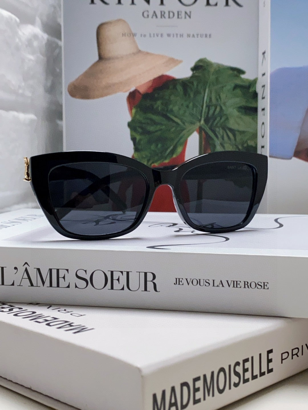 Saint Laurent Polarized Cat-Eye Black Lens Sunglasses for Women - detail image 3