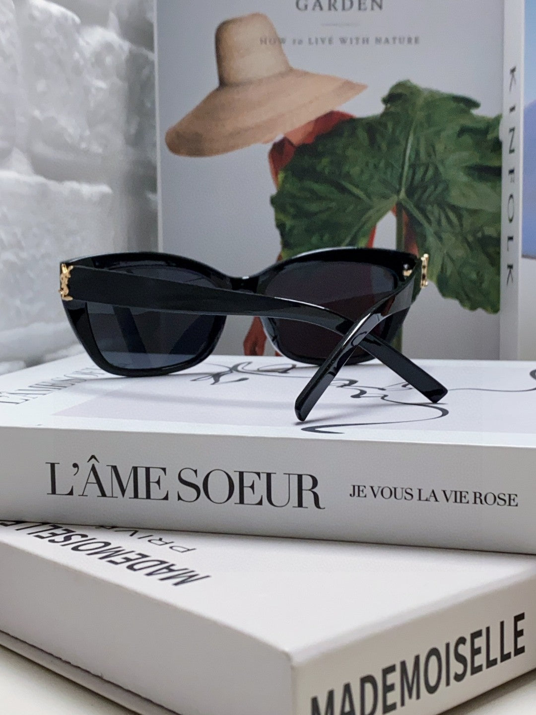 Saint Laurent Polarized Cat-Eye Black Lens Sunglasses for Women - detail image 4