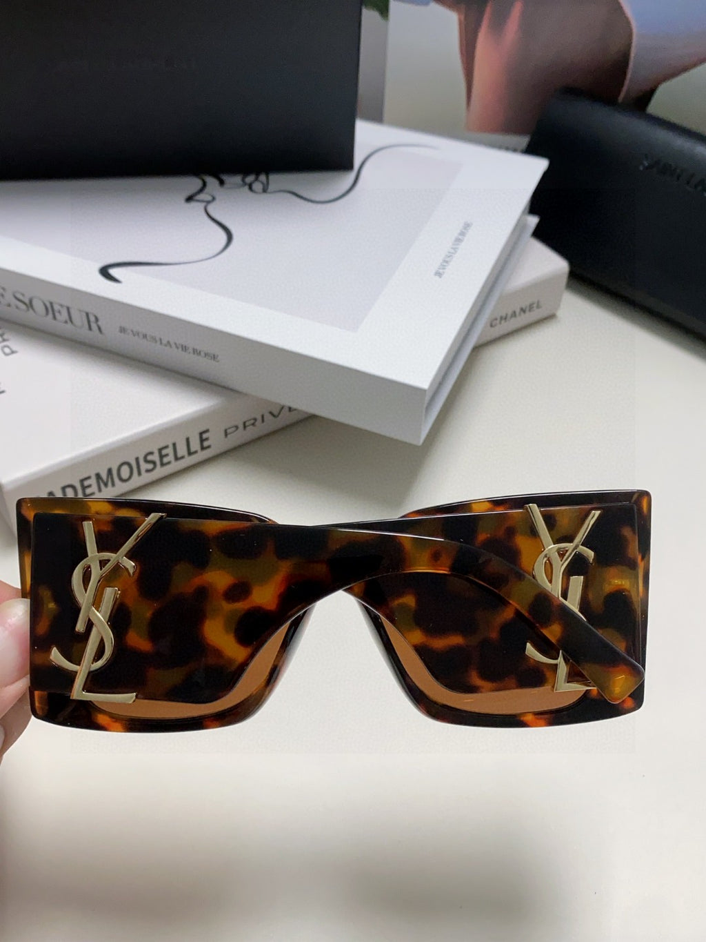 Saint Laurent Fashion Black Lens Sunglasses for Men & Women - 465426 - detail image 4