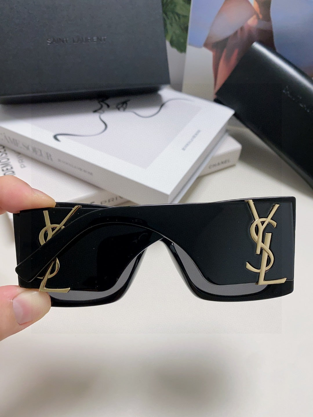 Saint Laurent Fashion Black Lens Sunglasses for Men & Women - 465427 - detail image 4