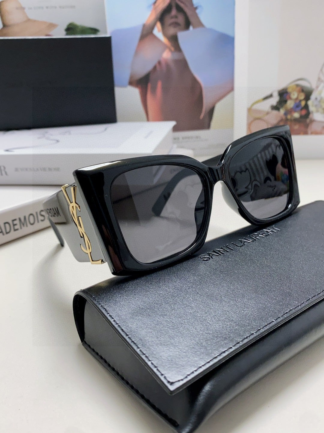 Saint Laurent Fashion Black Lens Sunglasses for Men & Women - 465427 - detail image 7