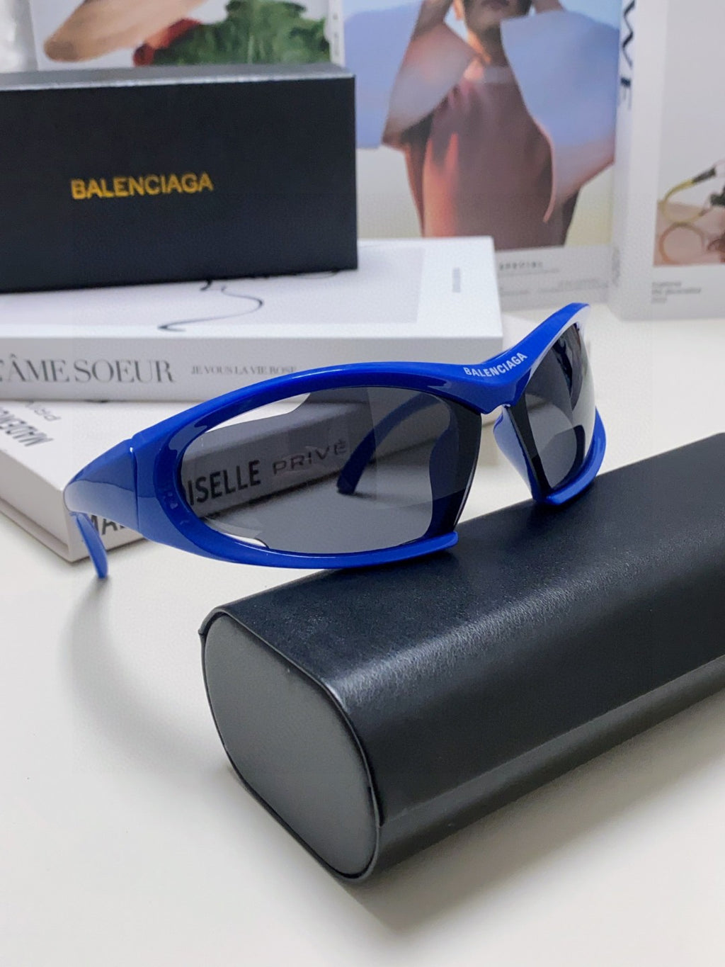 Balenciaga BB0318S Fashion Blue Lens Sunglasses for Men & Women - 382922 - detail image 7