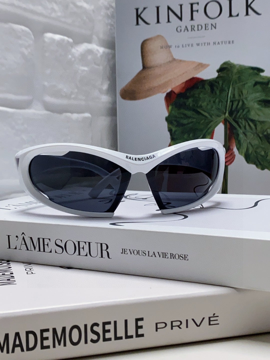 Balenciaga BB0318S Fashion Blue Lens Sunglasses for Men & Women - 382923
