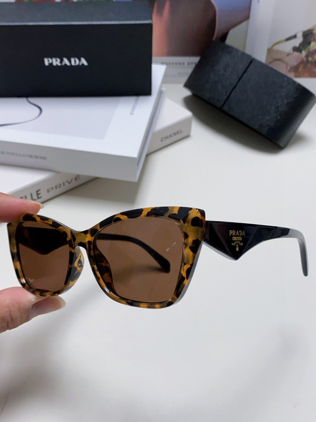 Prada Fashion Brown Lens Sunglasses for Men & Women - 487114 - detail image 5