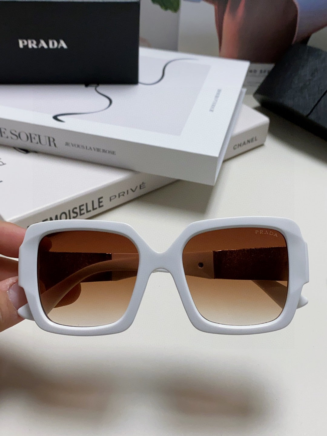 Prada Fashion Brown Lens Sunglasses for Men & Women - 487118 - detail image 3