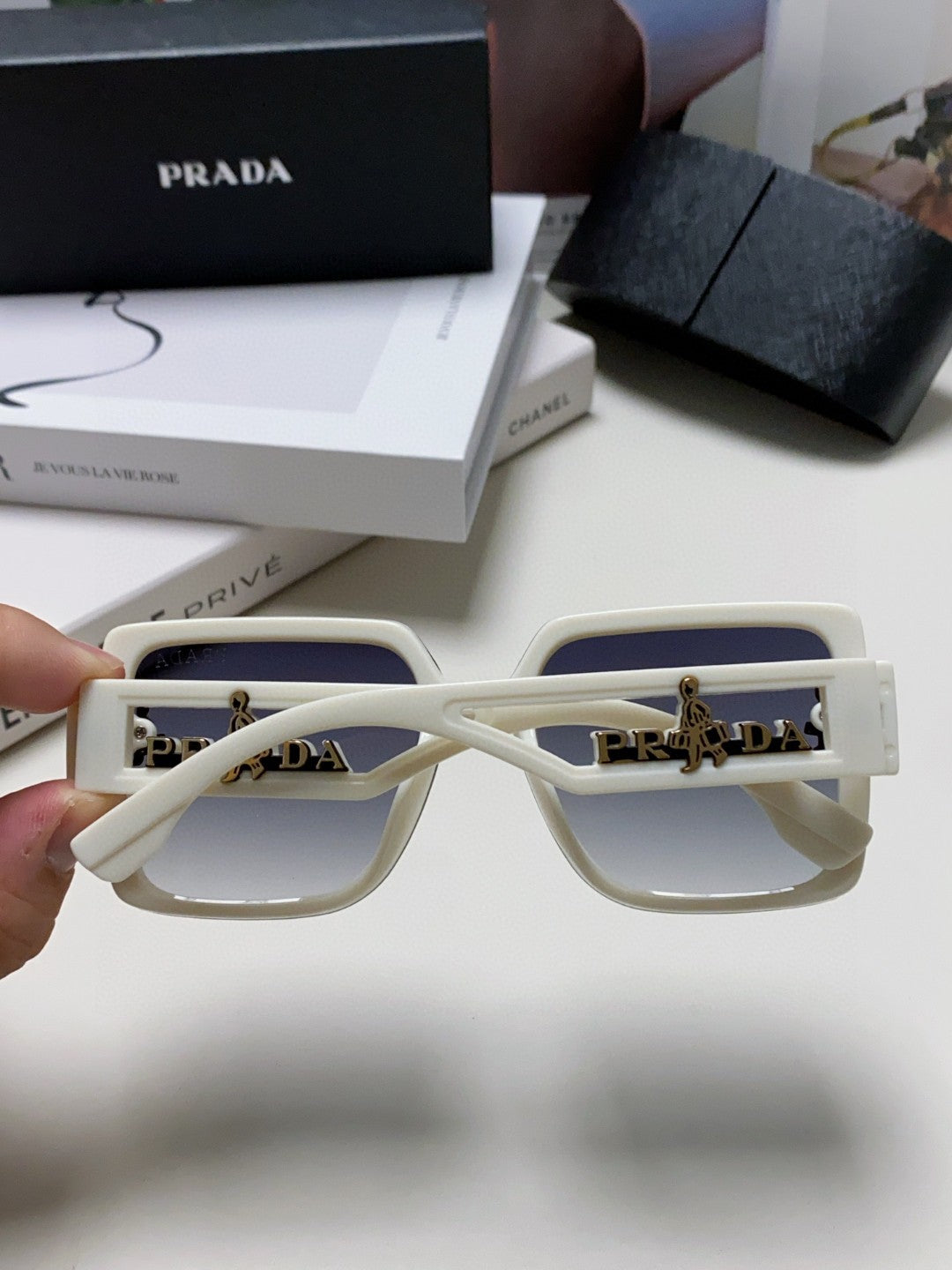 Prada Fashion Silver Lens Sunglasses for Men & Women - 487182 - detail image 4