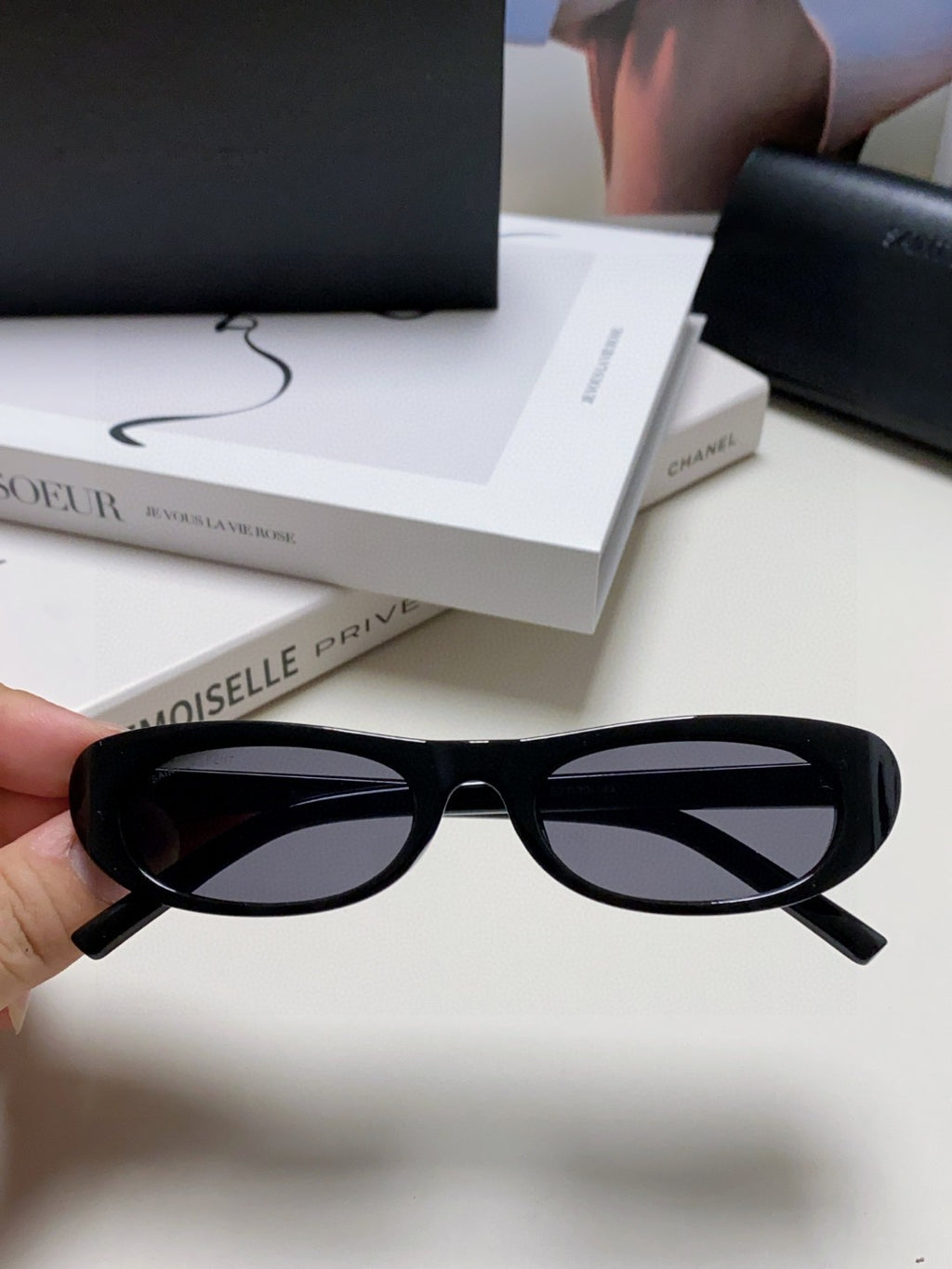 Saint Laurent Oval Red Lens Sunglasses for Men & Women - detail image 5