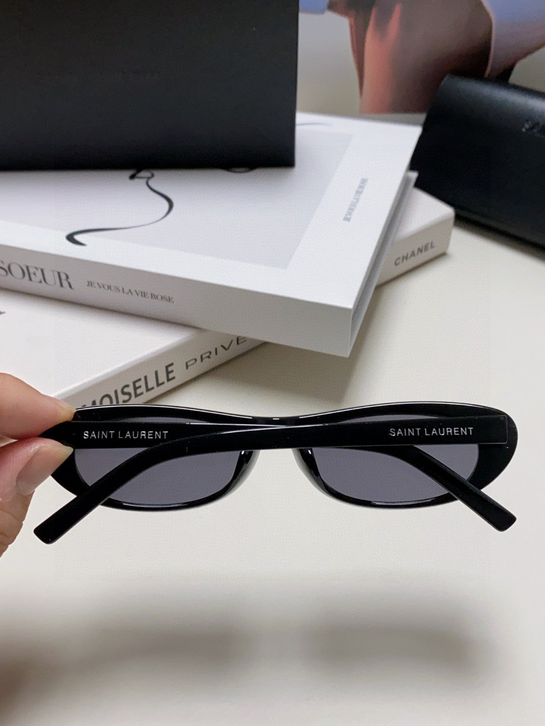 Saint Laurent Oval Red Lens Sunglasses for Men & Women - detail image 6