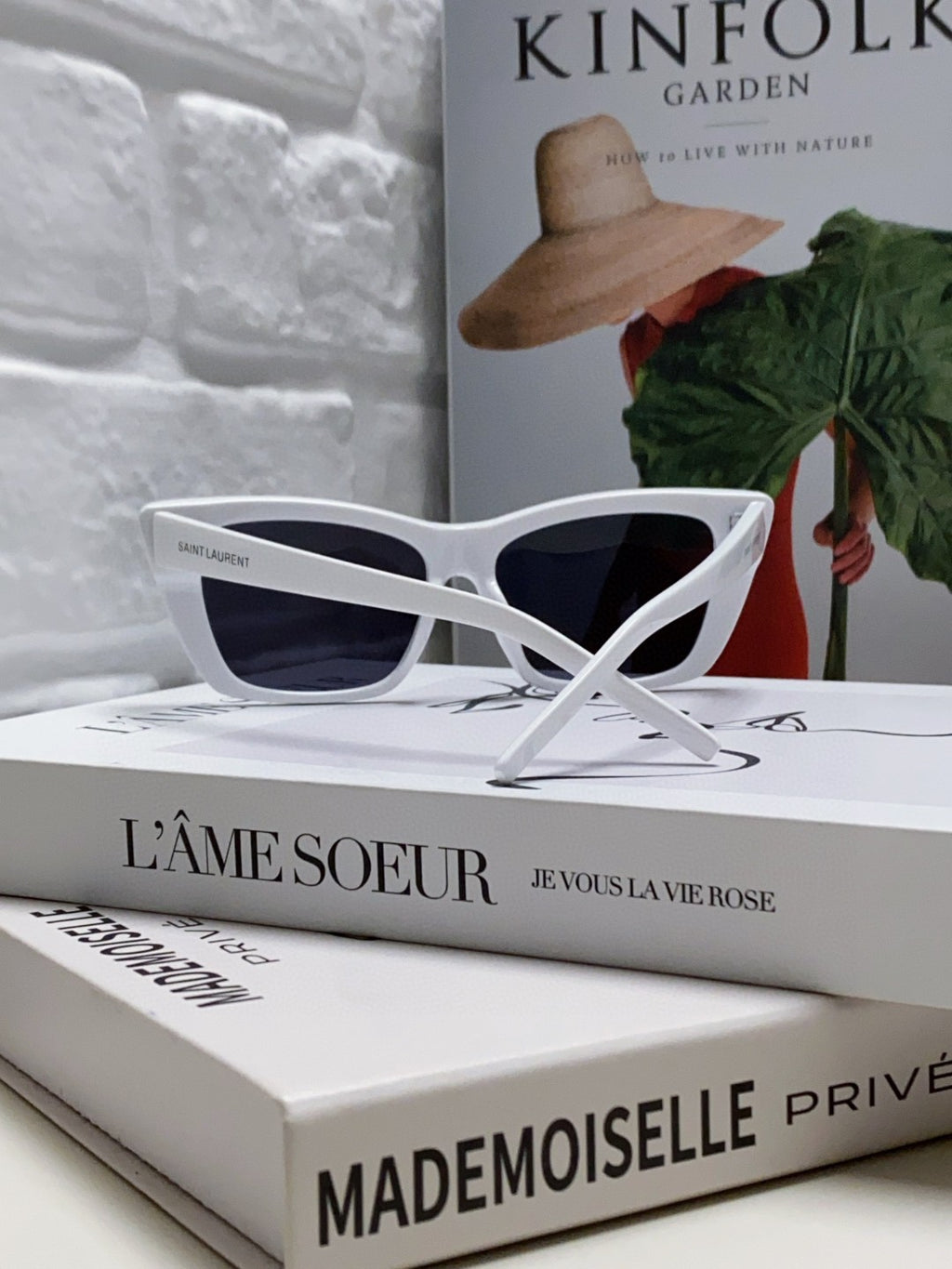 Saint Laurent Polarized Oversized Red Lens Sunglasses for Men & Women - detail image 2
