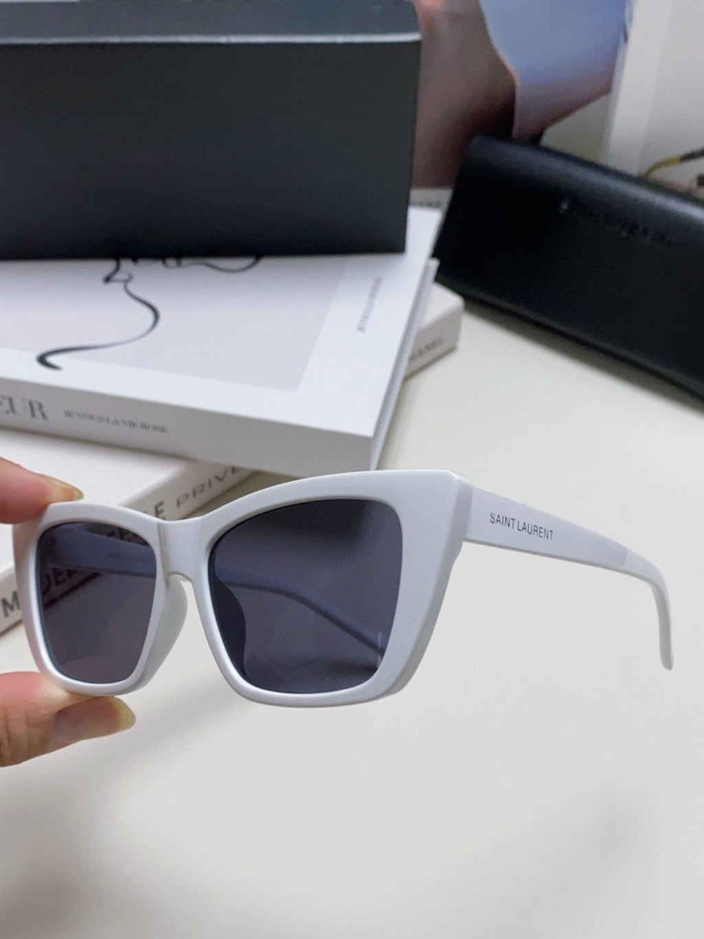 Saint Laurent Polarized Oversized Red Lens Sunglasses for Men & Women - detail image 5
