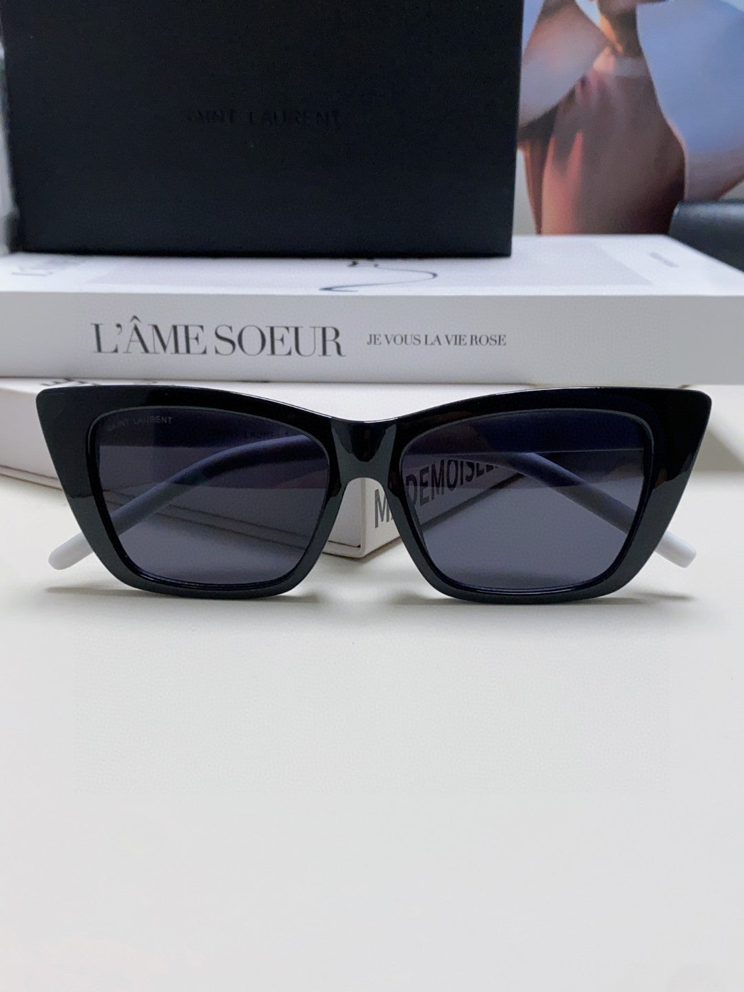 Saint Laurent Polarized Oversized Gray Lens Sunglasses for Men & Women - detail image 4