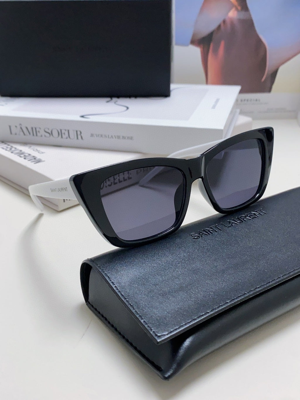 Saint Laurent Polarized Oversized Gray Lens Sunglasses for Men & Women - detail image 5