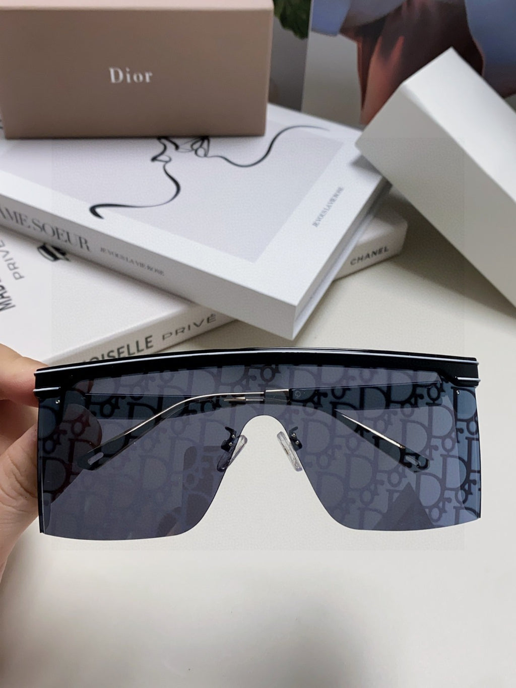 Dior Oversized Red Lens Sunglasses for Men & Women - detail image 2