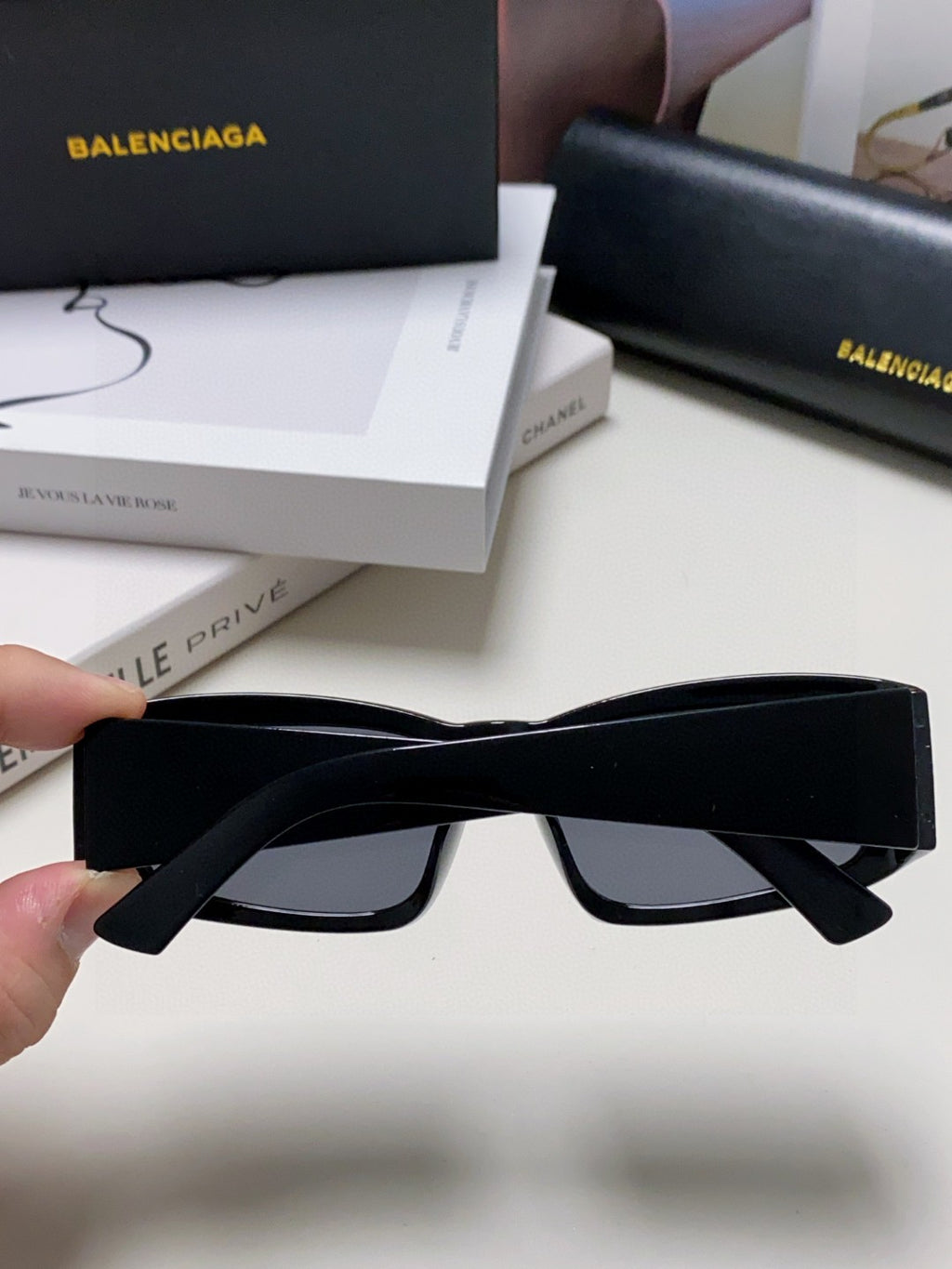 Balenciaga Square Gray Lens Sunglasses for Men & Women - 416107 - detail image 6