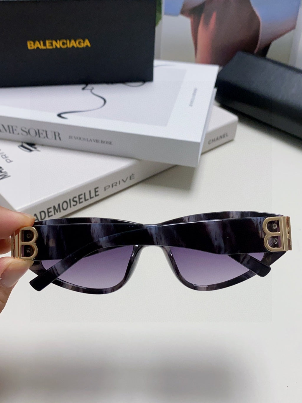 Balenciaga Fashion Silver Lens Sunglasses for Men & Women - 416108 - detail image 3