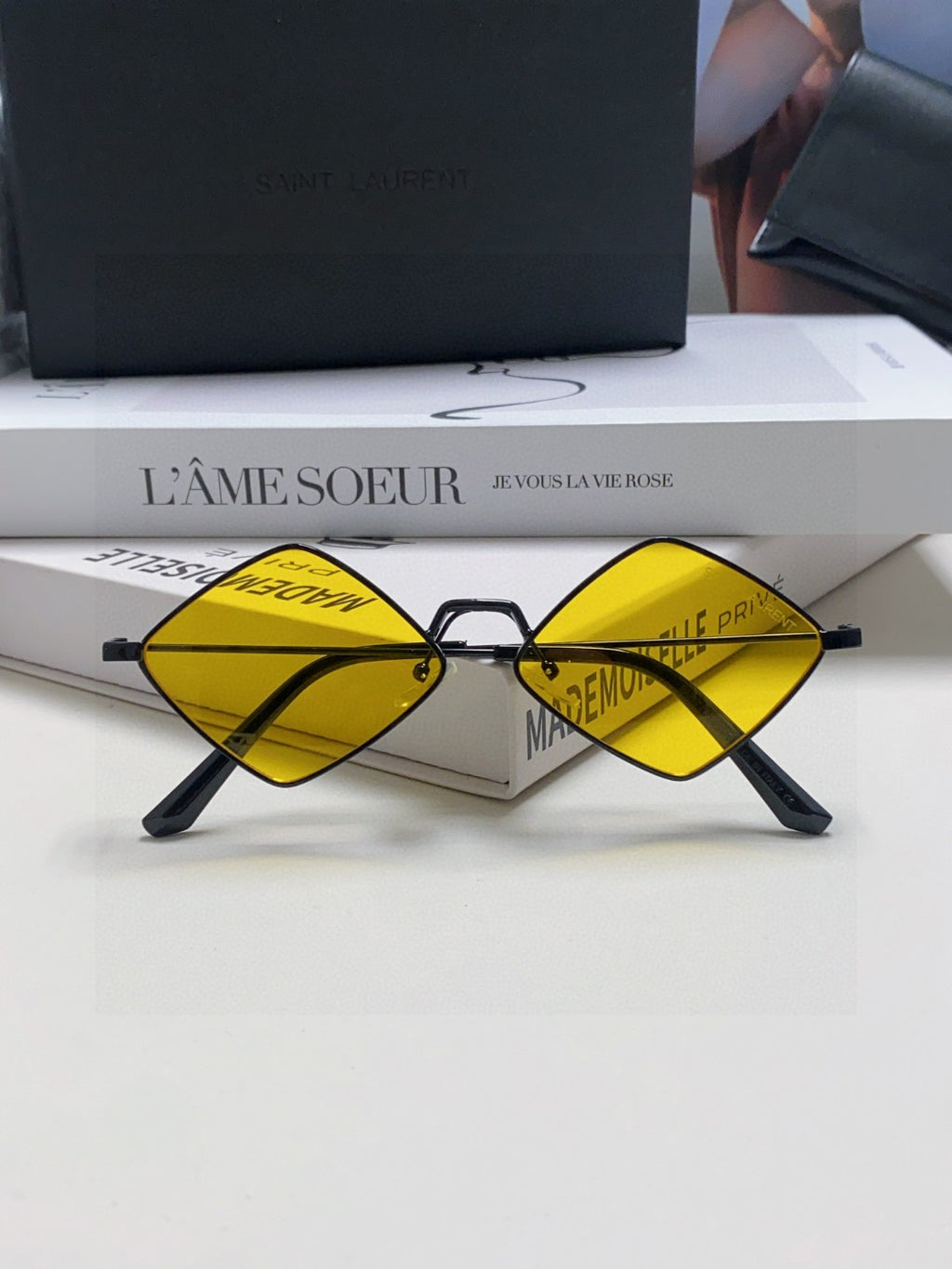 Saint Laurent Fashion Yellow Lens Sunglasses for Women - 415556 - detail image 6