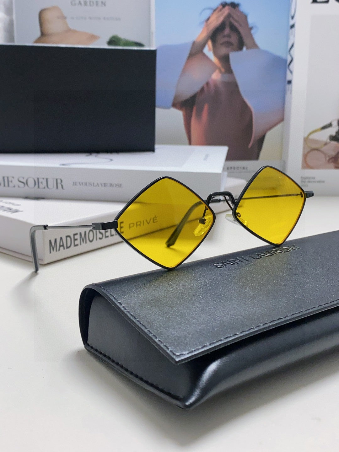 Saint Laurent Fashion Yellow Lens Sunglasses for Women - 415556 - detail image 7