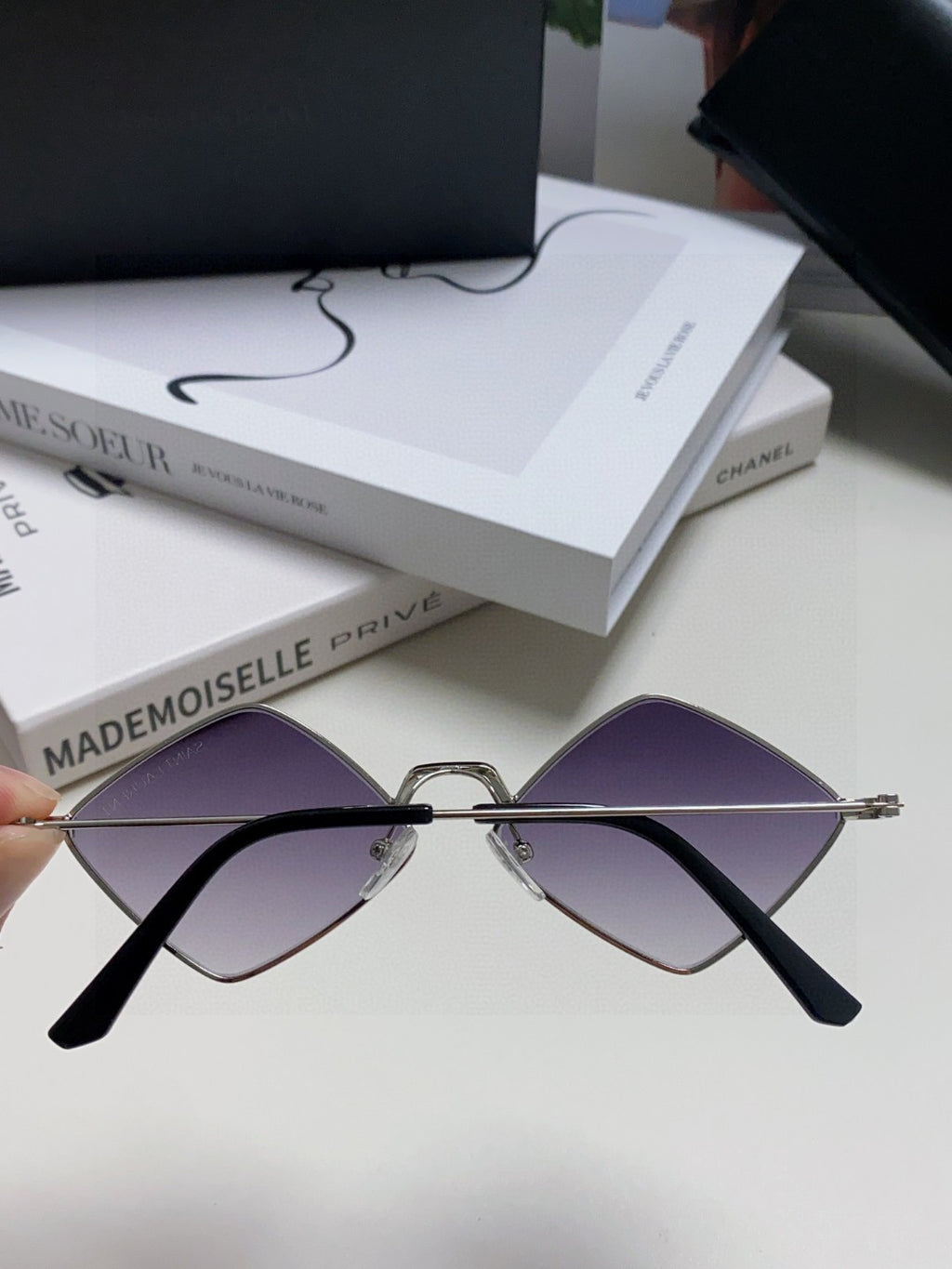 Saint Laurent Fashion Black Lens Sunglasses for Women - detail image 6