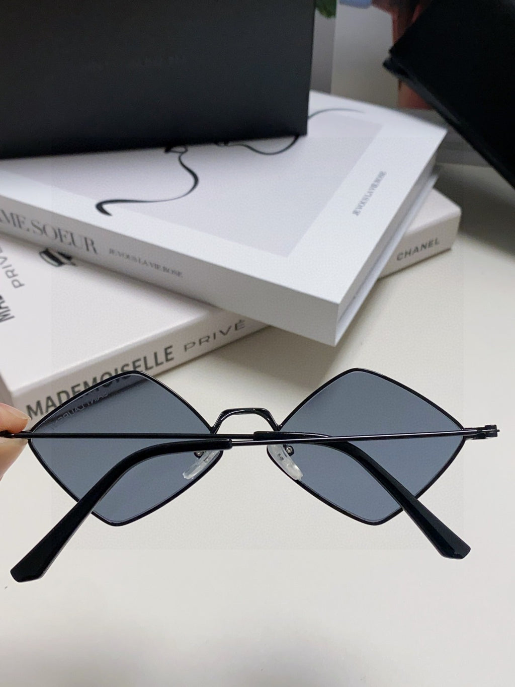 Saint Laurent Fashion Red Lens Sunglasses for Women - detail image 6