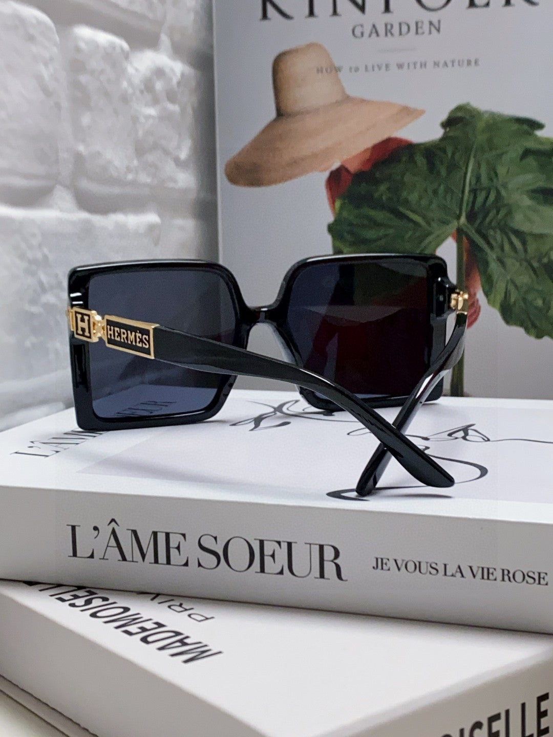 Hermès Square Black Lens Sunglasses for Women - 416517