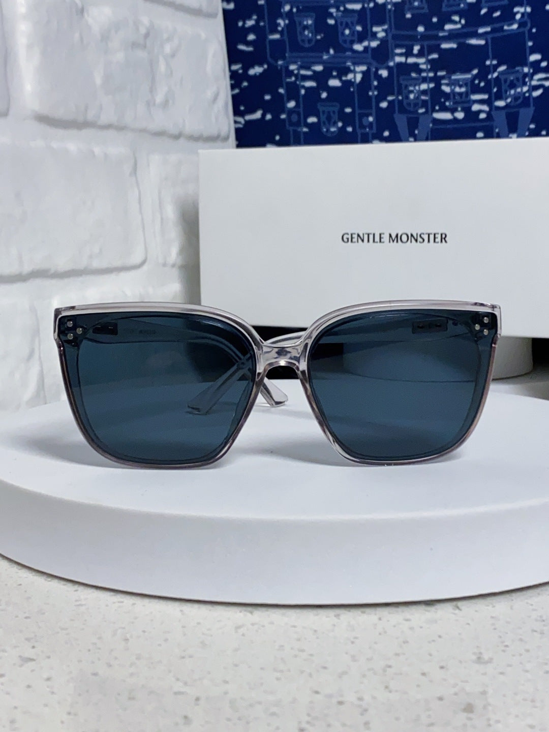 Gentle Monster PALETTE Fashion Black Lens Sunglasses for Men & Women - 399394 - detail image 2