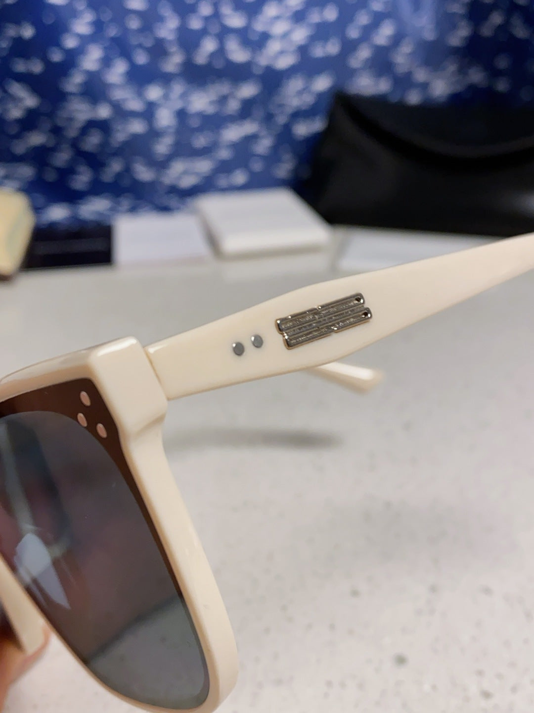 Gentle Monster PALETTE Fashion Black Lens Sunglasses for Men & Women - 399395 - detail image 7