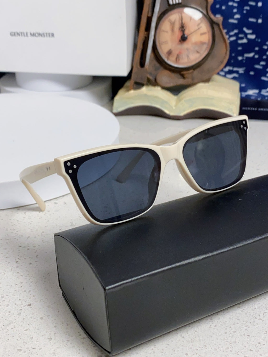 Gentle Monster SOLBEI Metal Fashion Blue Lens Sunglasses for Women - 399408 - detail image 10