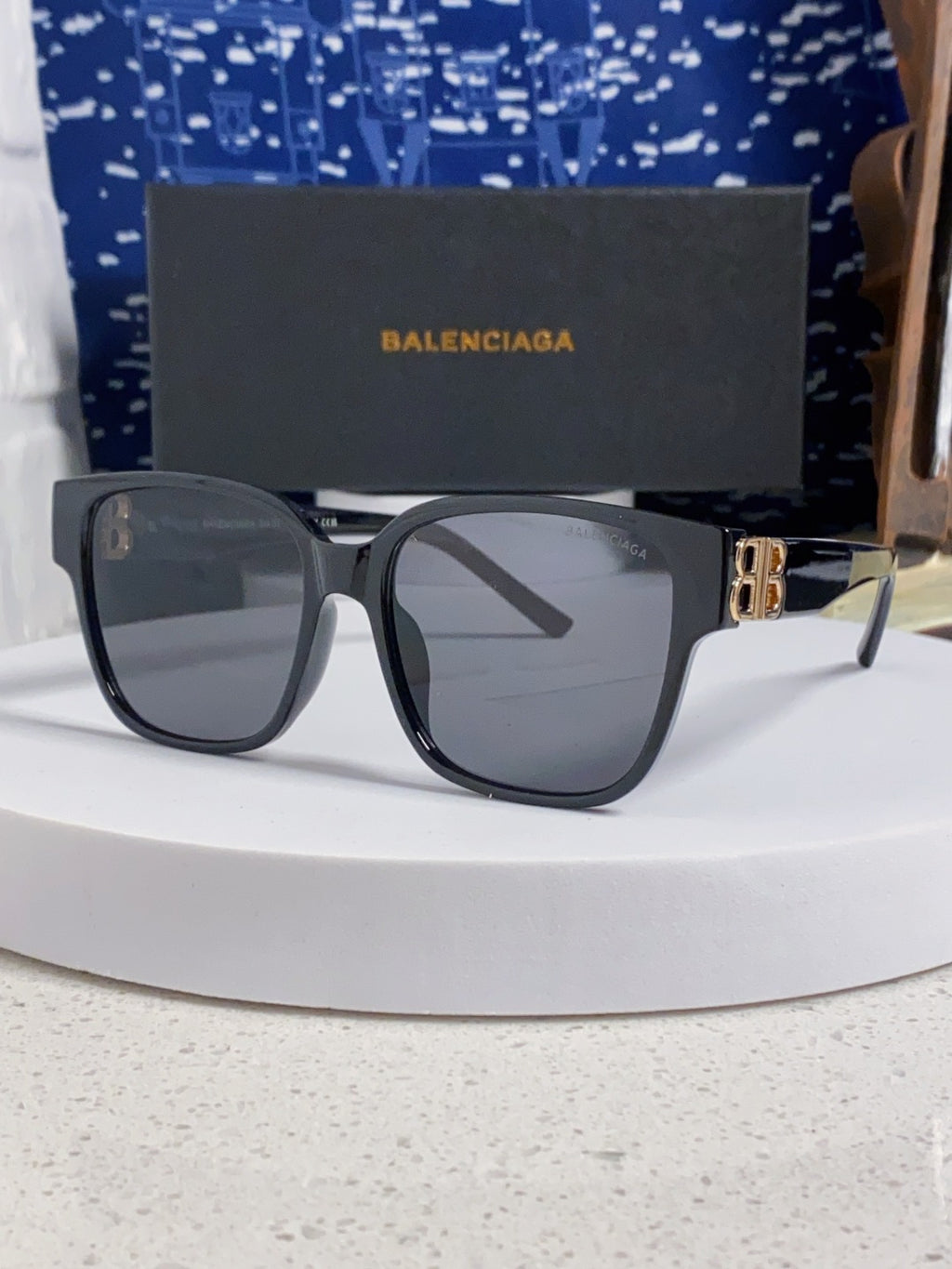 Balenciaga Folding Square Gold Lens Sunglasses for Men & Women - detail image 2