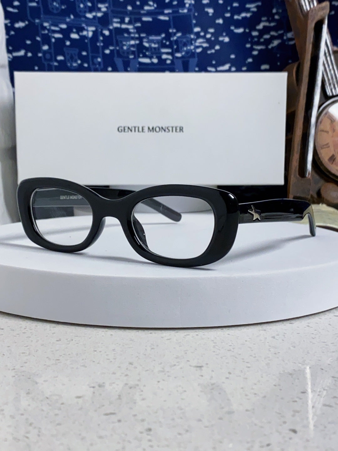 Gentle Monster ORACLE Cat-Eye Silver Lens Sunglasses for Women - 466354