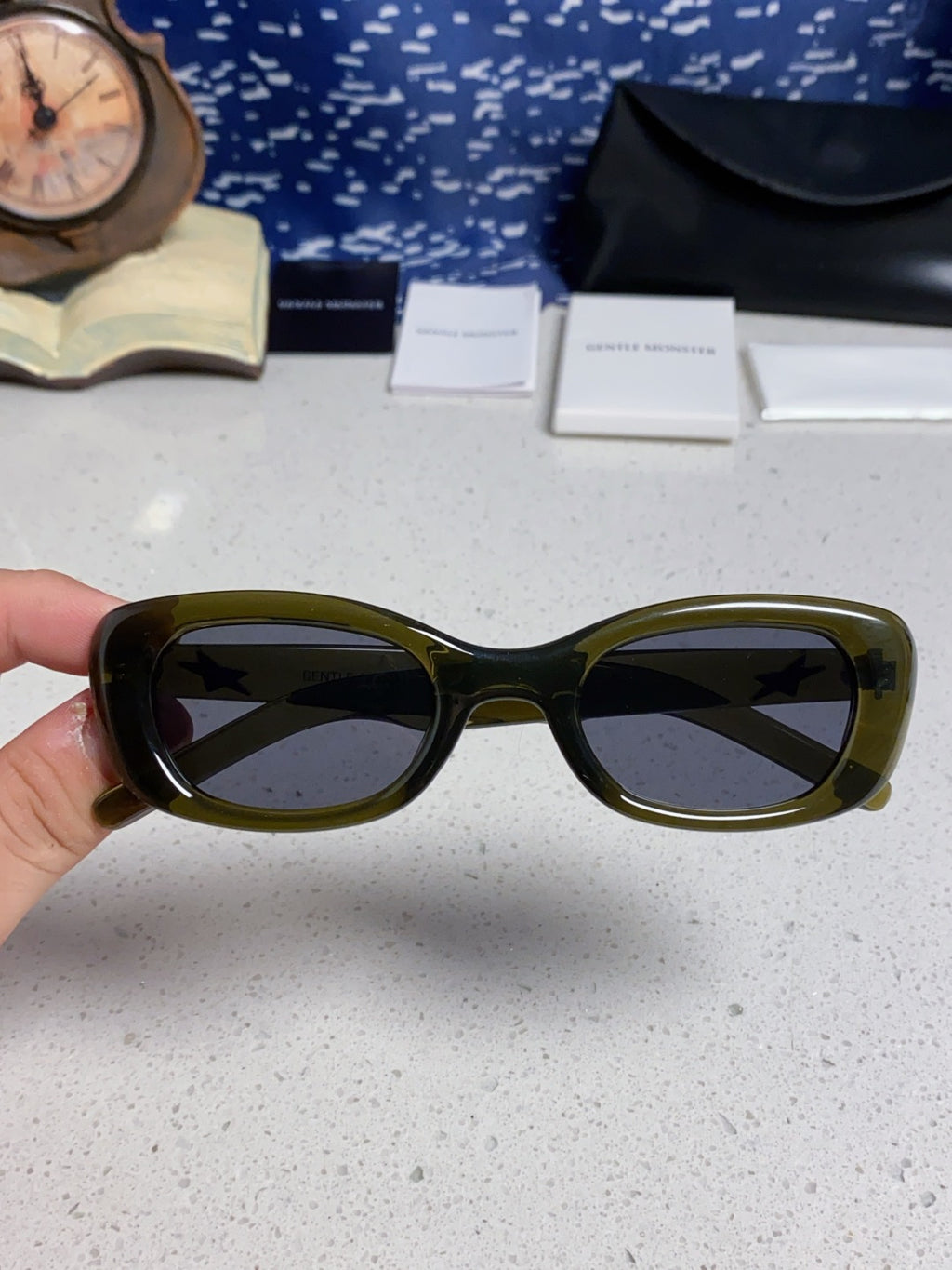 Gentle Monster ORACLE Cat-Eye Black Lens Sunglasses for Women - detail image 4
