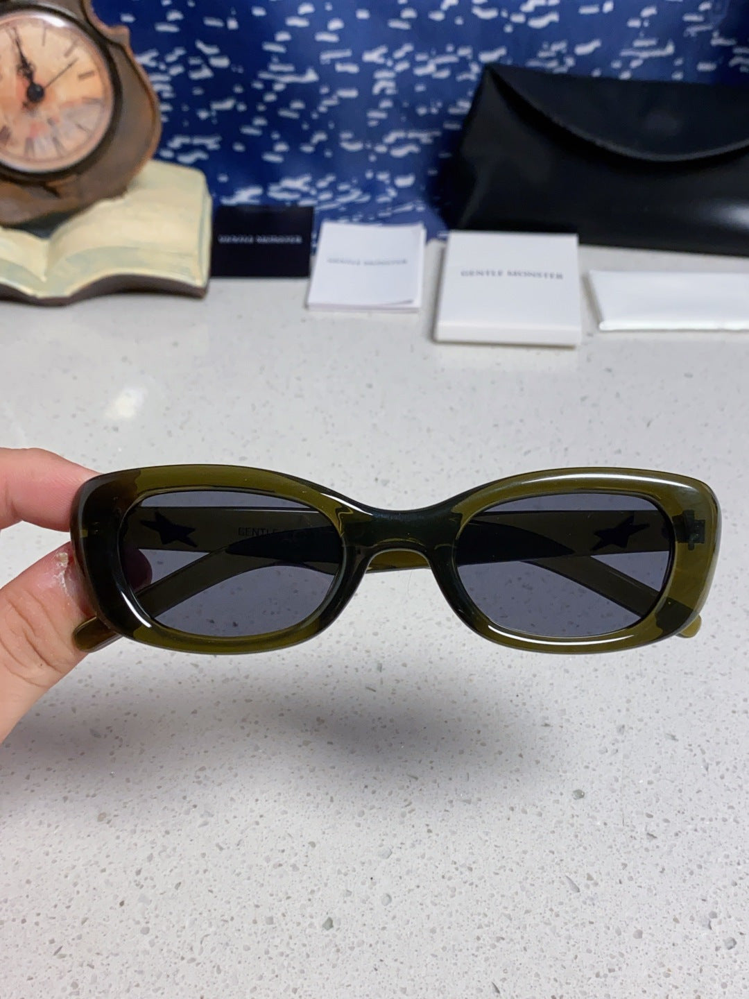 Gentle Monster ORACLE Cat-Eye Black Lens Sunglasses for Women - detail image 4