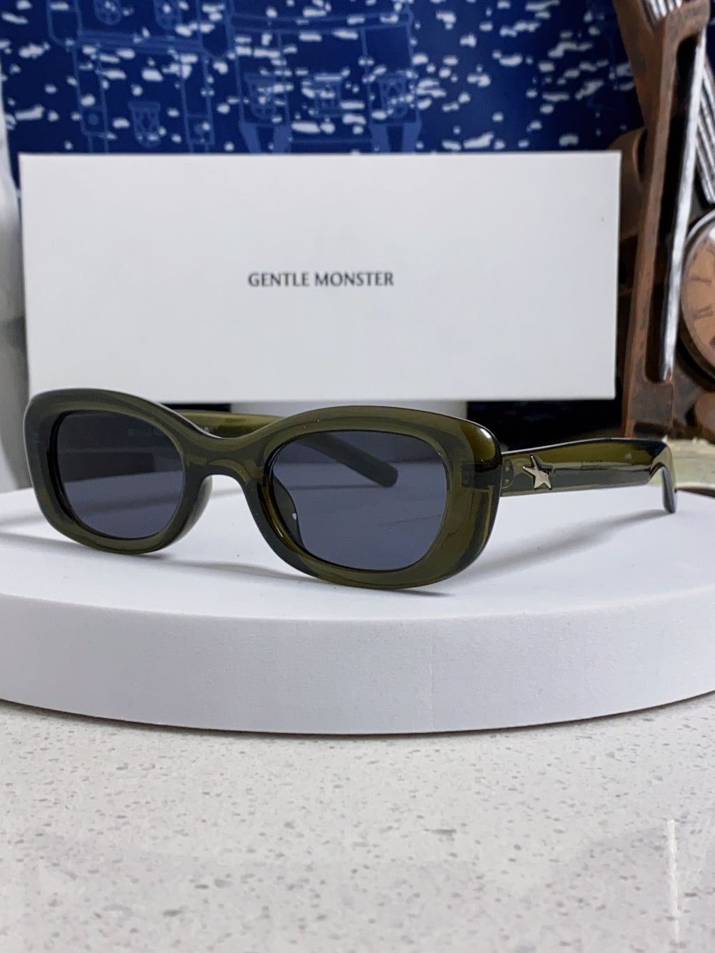 Gentle Monster ORACLE Cat-Eye Black Lens Sunglasses for Women