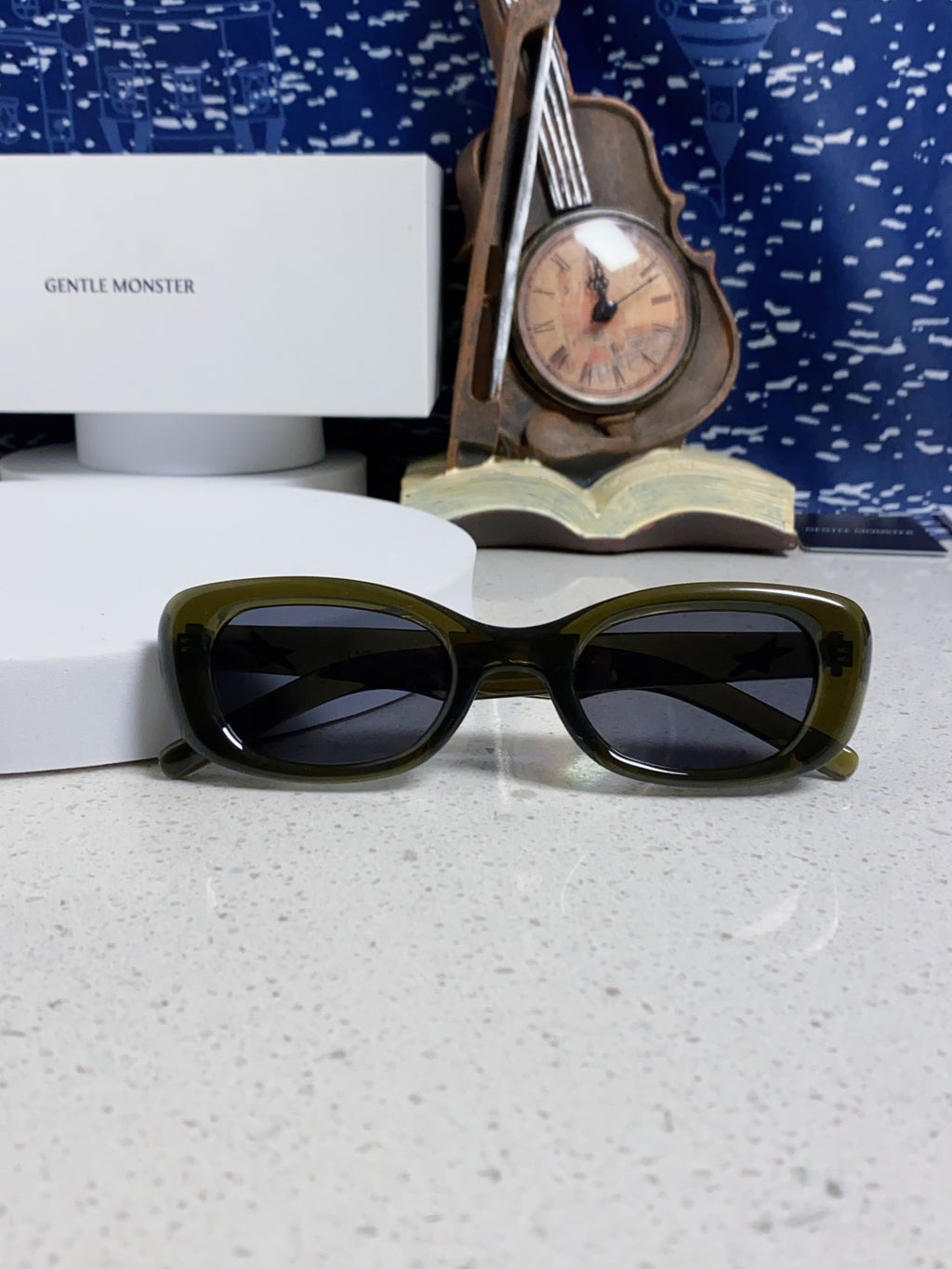 Gentle Monster ORACLE Cat-Eye Black Lens Sunglasses for Women - detail image 9