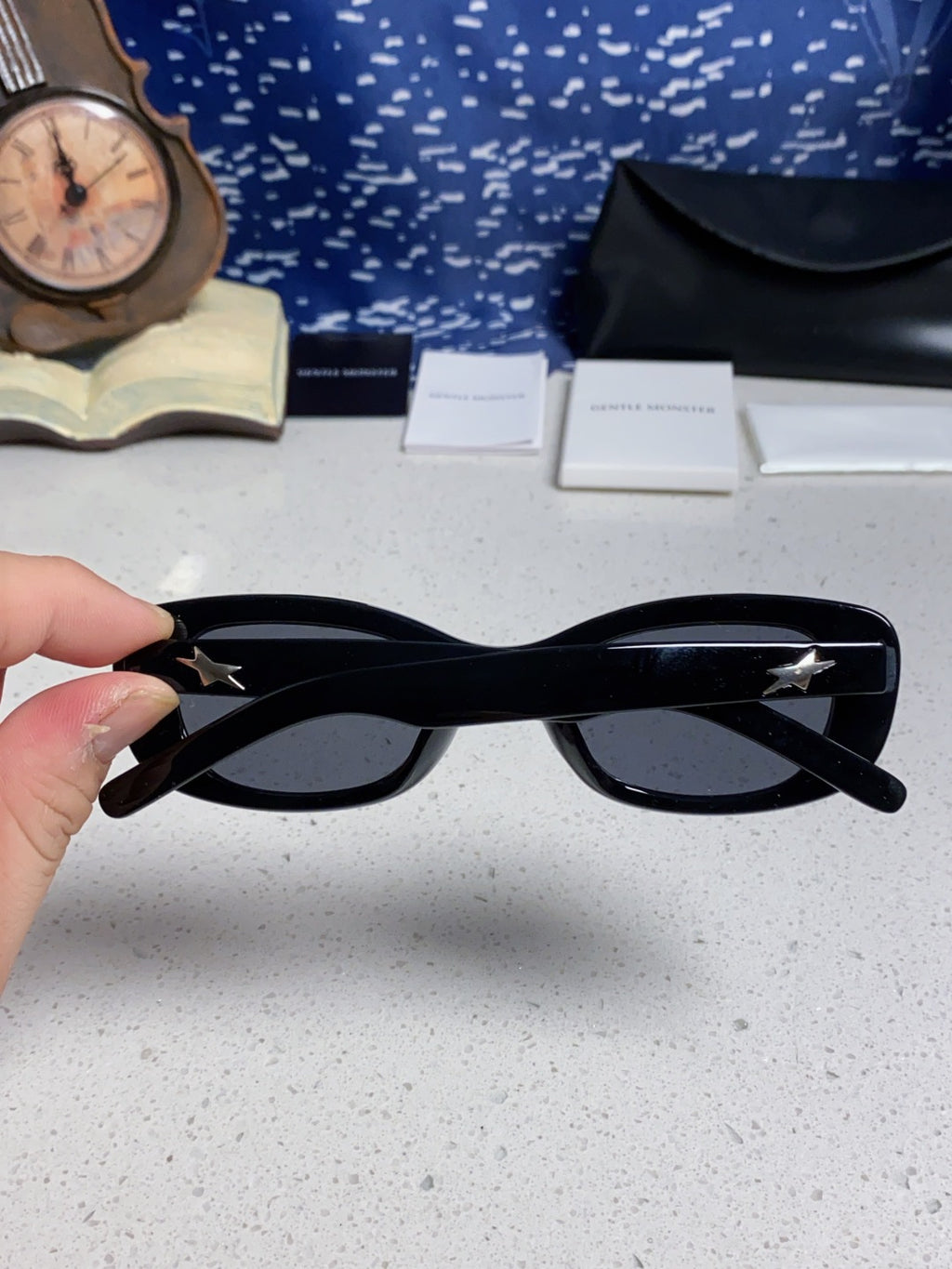 Gentle Monster ORACLE Cat-Eye Gold Lens Sunglasses for Women - detail image 5