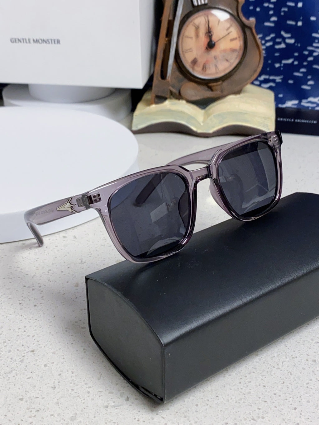 Gentle Monster TR1076 Fashion Black Lens Sunglasses for Men & Women - 466360 - detail image 10