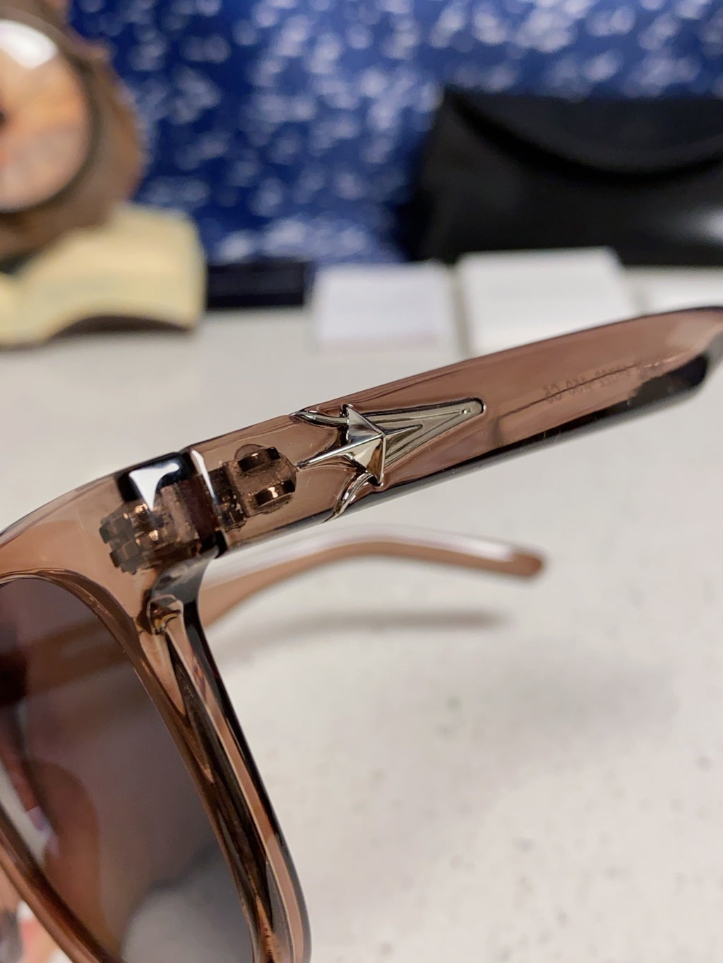 Gentle Monster TR1076 Fashion Black Lens Sunglasses for Men & Women - 466361 - detail image 7