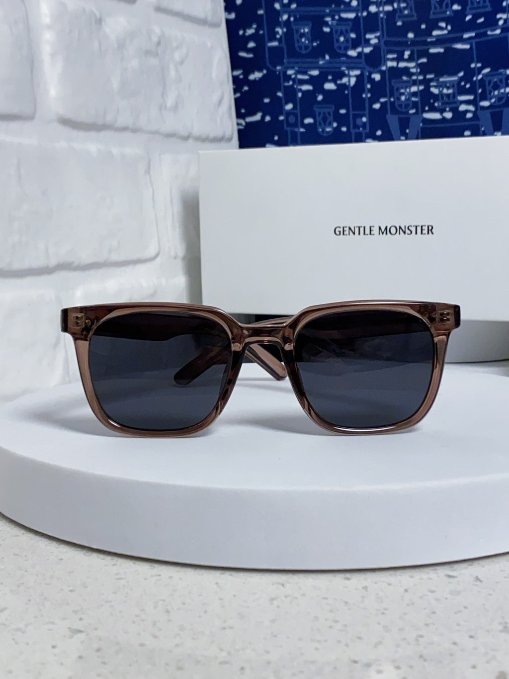 Gentle Monster TR1076 Fashion Black Lens Sunglasses for Men & Women - 466361 - detail image 2