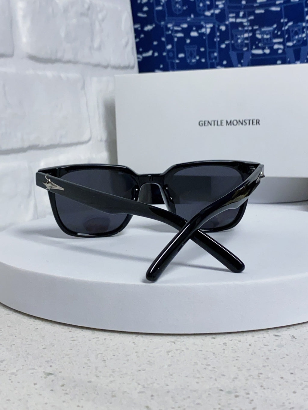 Gentle Monster TR1076 Fashion Black Lens Sunglasses for Men & Women - detail image 3