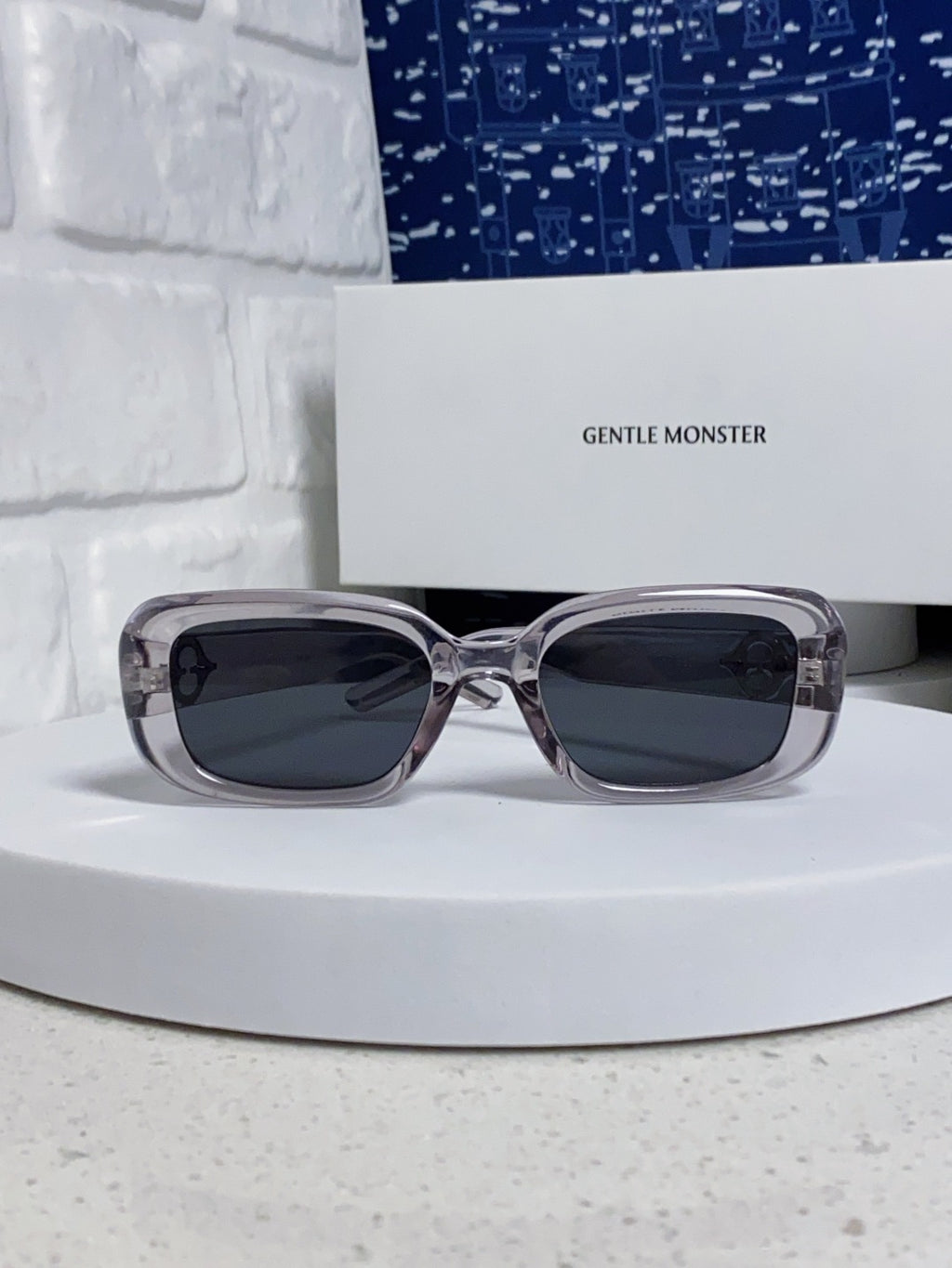 Gentle Monster THE Polarized Square Silver Lens Sunglasses for Men & Women - detail image 2