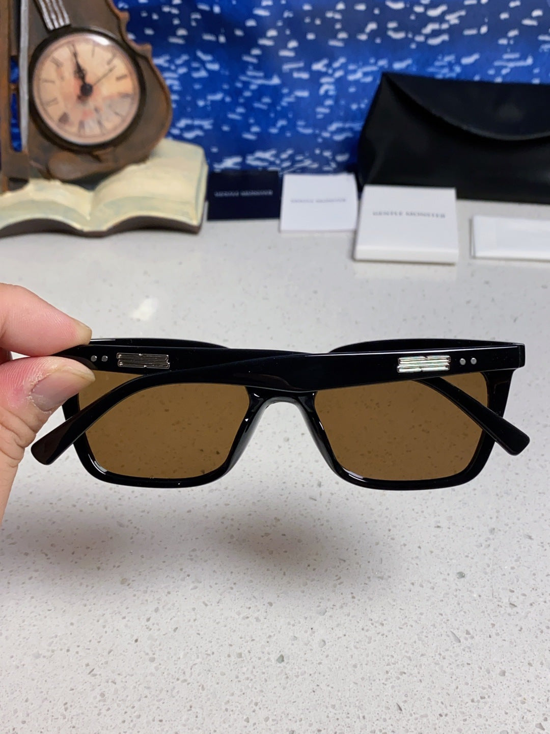 Gentle Monster MONOO Polarized Square Brown Lens Sunglasses for Men & Women - detail image 5