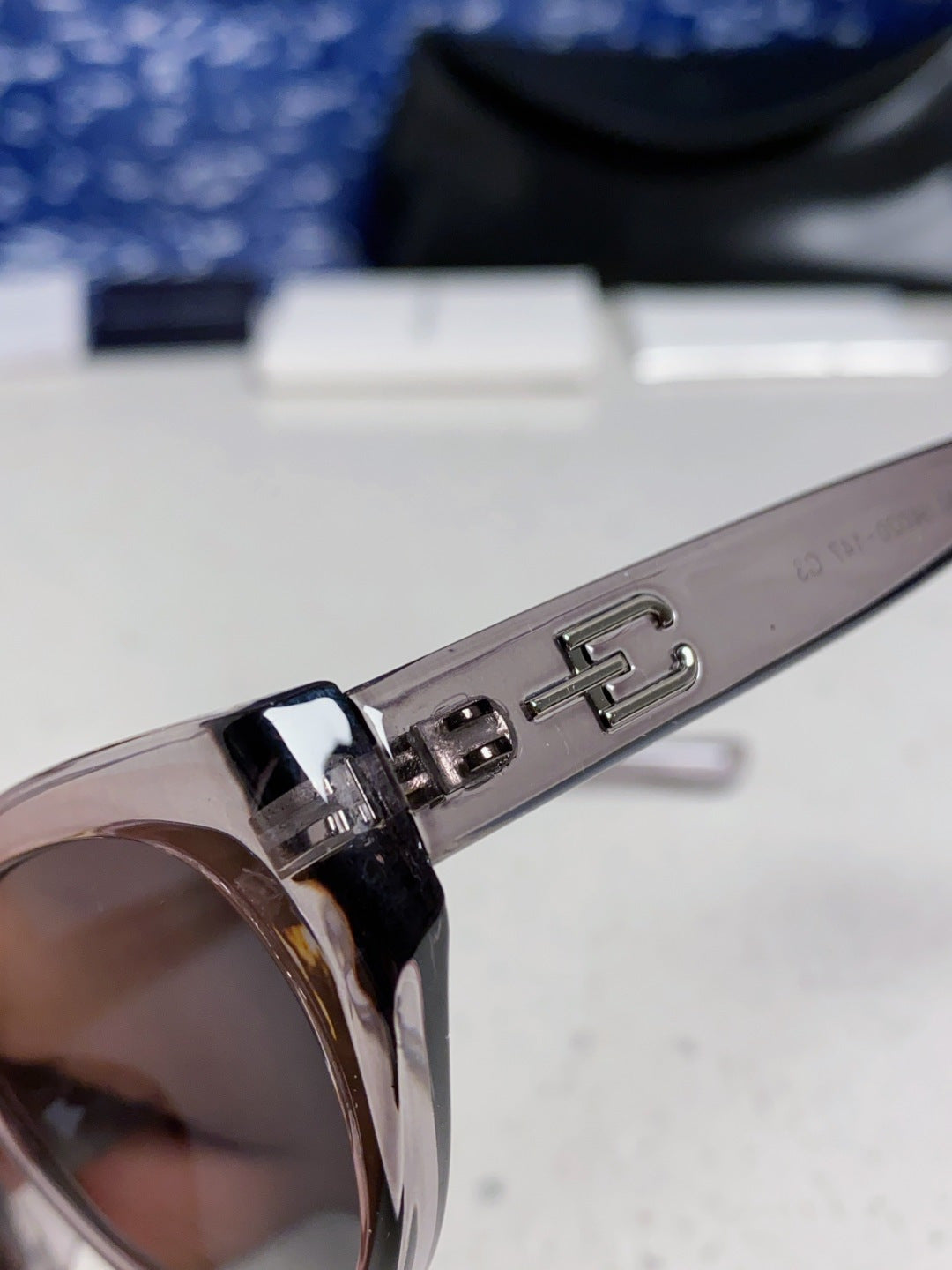 Gentle Monster TR1080 Polarized Cat-Eye Silver Lens Sunglasses for Men & Women - detail image 7