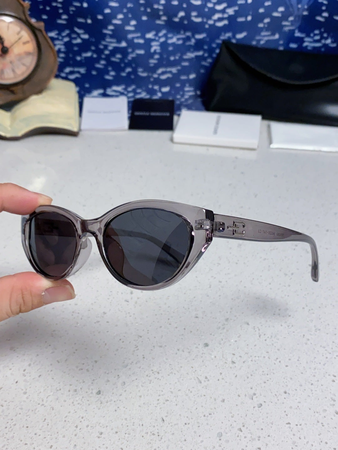 Gentle Monster TR1080 Polarized Cat-Eye Silver Lens Sunglasses for Men & Women - detail image 6