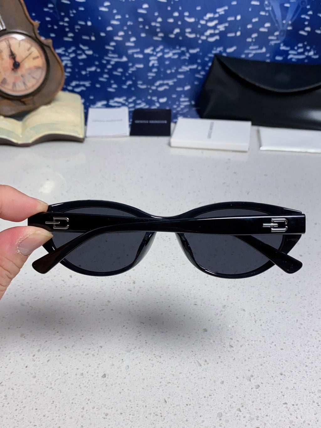 Gentle Monster TR1080 Polarized Cat-Eye Black Lens Sunglasses for Men & Women - detail image 5