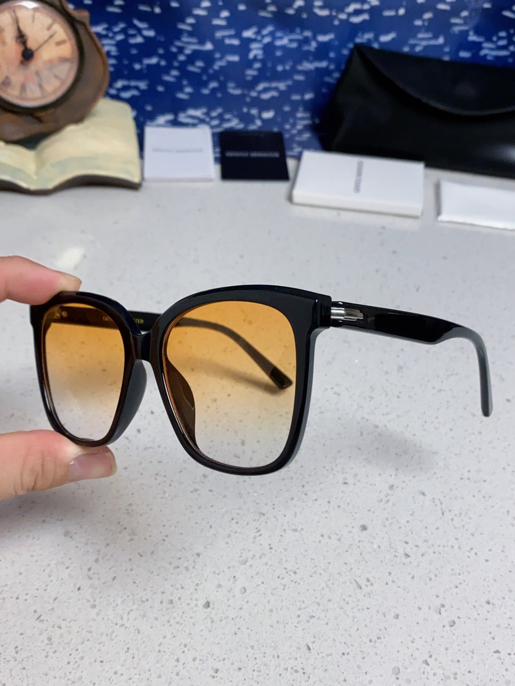 Gentle Monster LAROSA Square Black Lens Sunglasses for Men & Women - 488053 - detail image 7